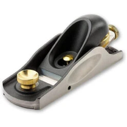 Veritas Low Angle Block Plane With PMV-11 25 Degree Blade