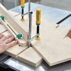 Micro Jig MATCHFIT Dovetail Clamps - Pair -Carpentry Tool Shop d01b0fea e926 4d05 9cc0 5dd33ae8ac72 18328.1704809200