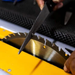 Titman Edge Diamond Tapered File 6" - 600 Grit -Carpentry Tool Shop d2660acb 181e 4e26 9cb7 64619441d4d8 39466.1713877651