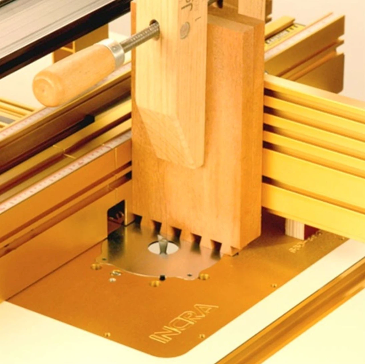 INCRA LS17 Positioner Super System With Wonder Fence 430mm (Metric) 7 INCRA LS17 Positioner Super System With Wonder Fence 430mm (Metric) - Image 5